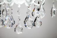 Подвесная люстра Eurosvet Blossom 10077/6 глянцевый белый/прозрачный хрусталь Strotskis