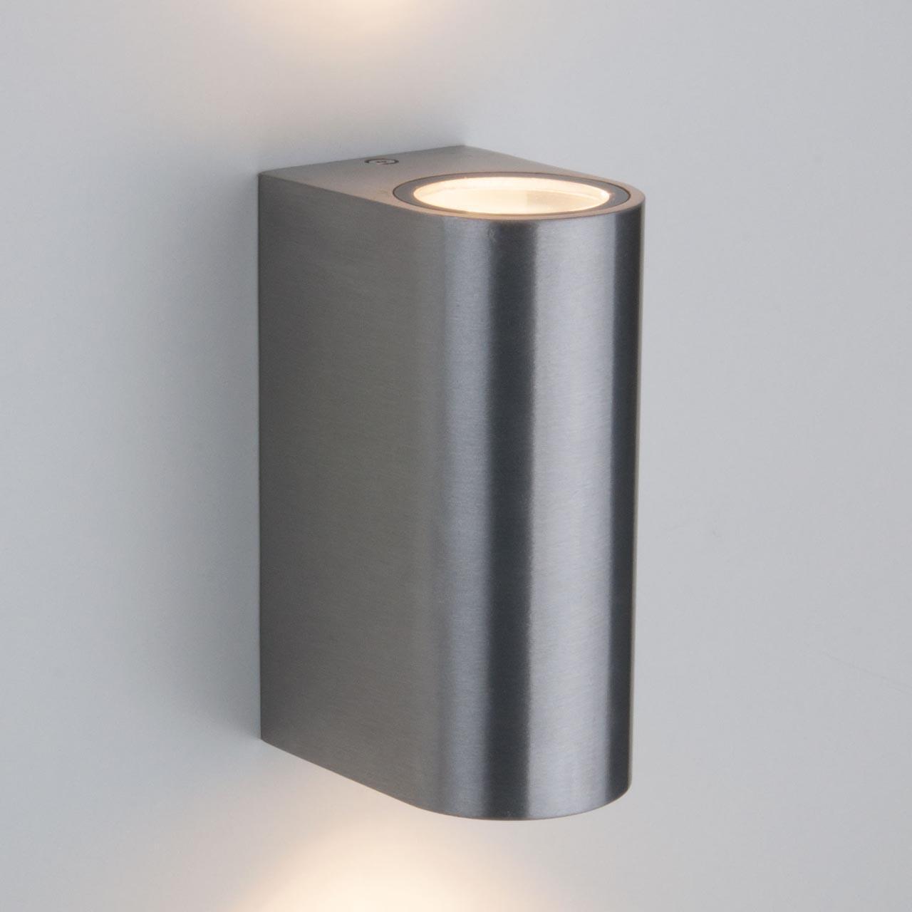 Уличный настенный светильник Elektrostandard 1703 Techno Pillar хром 4690389117145