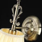 Бра Maytoni Vesta ARM330-01-R